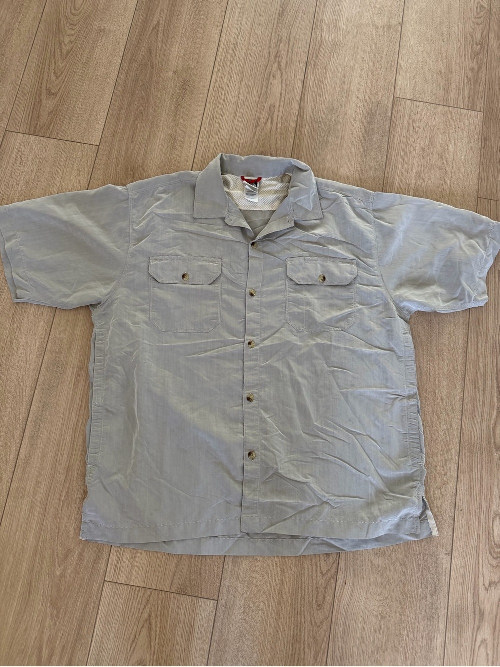 Large Men’s The North Face Short Sleeve Casual Shirt in Light Khaki/Beige